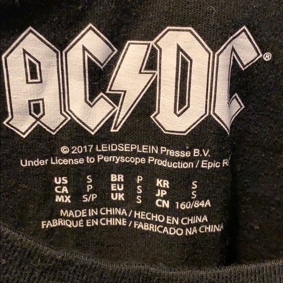 AC/DC Rock Tee - Picture 4 of 4